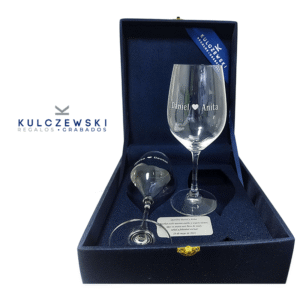 Set de 2 Copas Vino Cristal Alemán Grabadas en Caja de Lujo 580cc